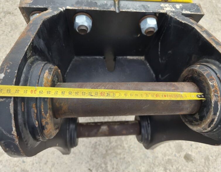 EPIROC  MB1200 ***LIKE NEW***